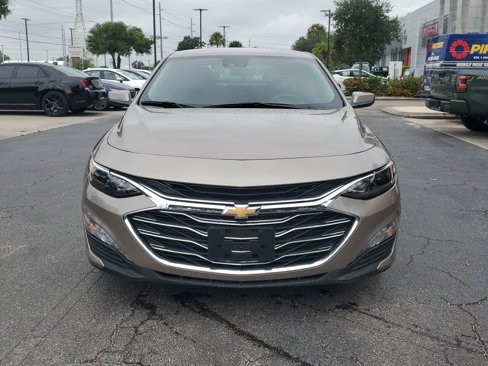 Used 2024 Chevrolet Malibu LT image 2