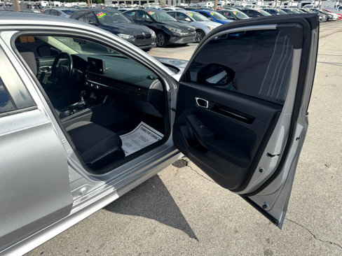 Used 2022 Honda Civic EX image 9