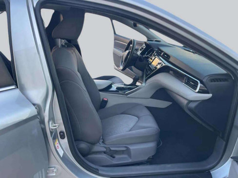 Used 2018 Toyota Camry LE w/ Convenience Package image 16