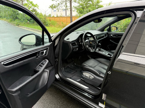 Used 2016 Porsche Macan S image 14