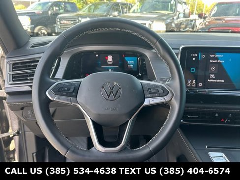 Used 2024 Volkswagen Atlas Cross Sport SE image 19