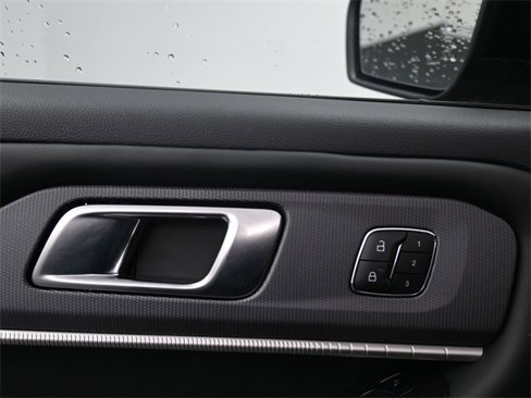 Used 2025 Ford Explorer ST-Line w/ Premium Package image 13