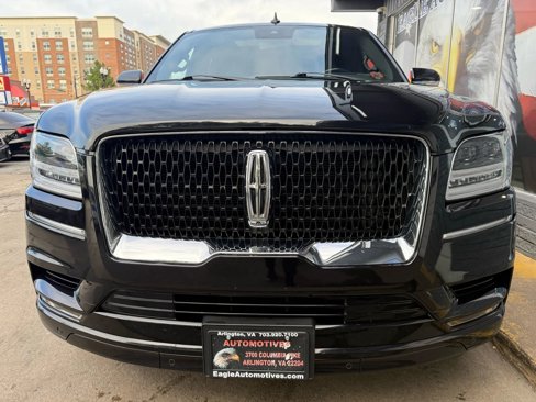 Used 2021 Lincoln Navigator Reserve image 4
