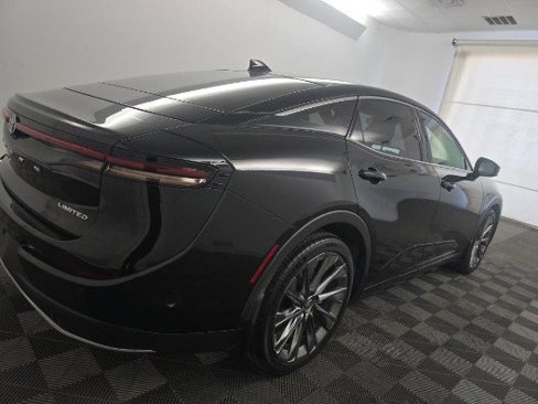 Used 2024 Toyota Crown Limited w/ Advanced Technology Package image 3