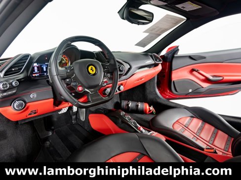 Used 2018 Ferrari 488 GTB image 15