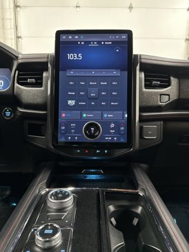 Used 2024 Ford Expedition Limited image 23