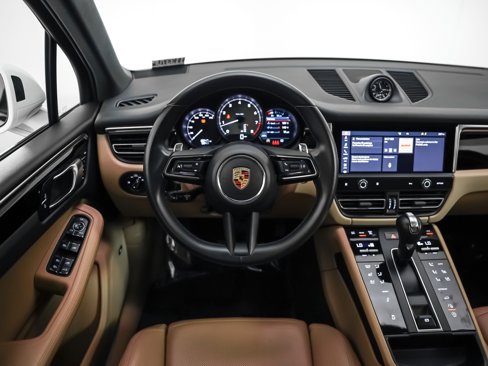 Certified 2023 Porsche Macan S image 15