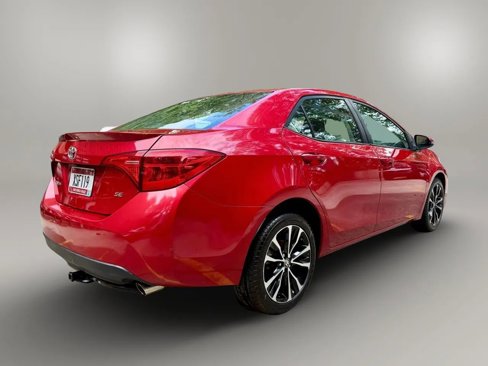 Used 2018 Toyota Corolla SE image 5