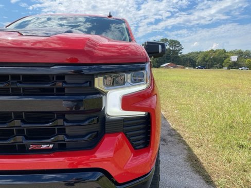 Used 2022 Chevrolet Silverado 1500 LT Trail Boss w/ Convenience Package II image 10