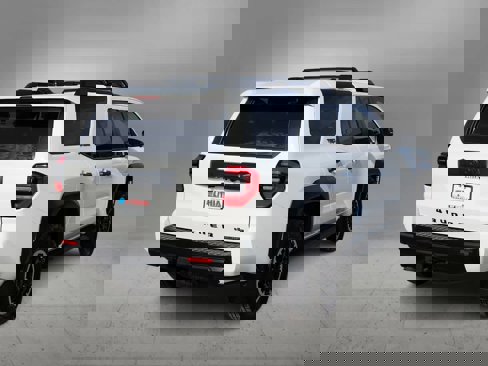 Used 2025 Toyota 4Runner TRD Off-Road Premium image 8
