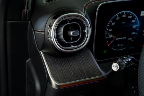 Used 2025 Mercedes-Benz GLC 63 AMG S image 40