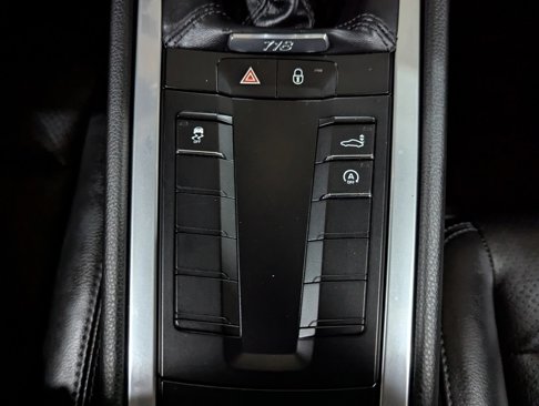 Used 2018 Porsche 718 Cayman S w/ Sport Chrono Package image 29
