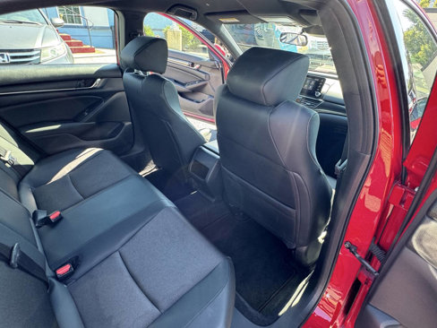 Used 2018 Honda Accord Sport image 30