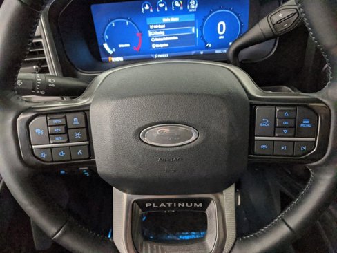 Certified 2025 Ford F450 Platinum w/ FX4 Off-Road Package image 18