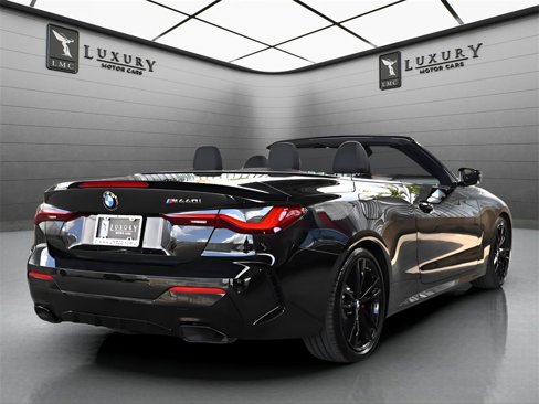 Used 2024 BMW M440i Convertible w/ Parking Assistance Package image 11