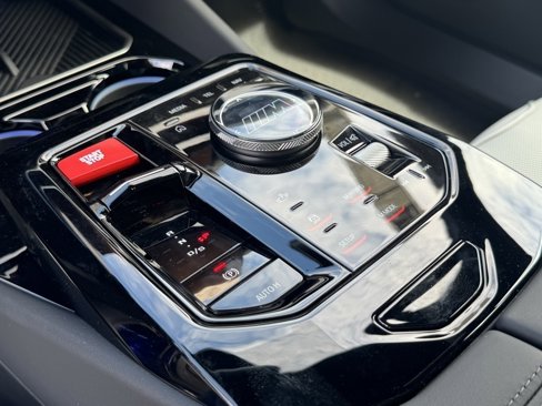 New 2026 BMW M5 w/ Executive Package image 25