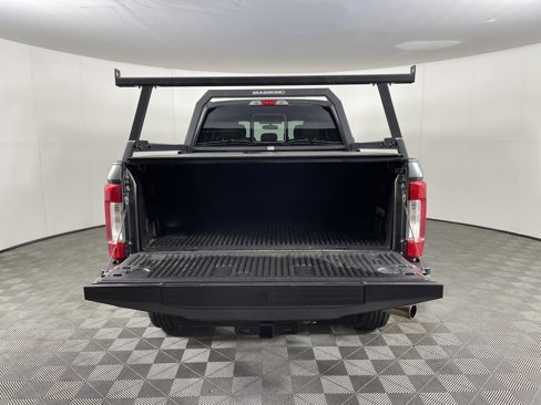 Used 2019 Ford F250 XLT w/ XLT Premium Package image 8