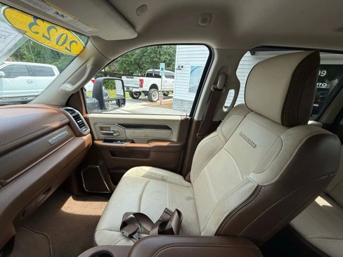 Used 2023 RAM 3500 Laramie image 27