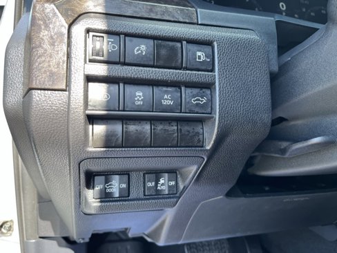 Used 2024 Toyota Tacoma Limited image 13