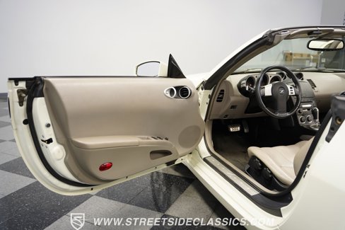 Used 2004 Nissan 350Z Touring image 36