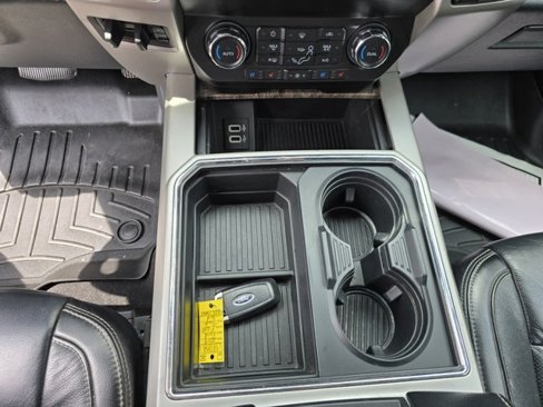 Used 2019 Ford F250 Lariat w/ Lariat Ultimate Package image 16
