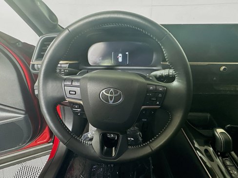 Used 2025 Toyota Crown Signia image 15