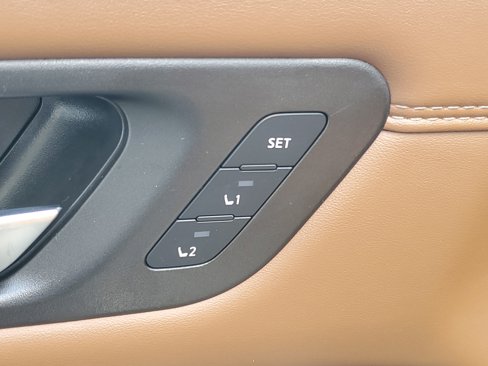 New 2025 Nissan Pathfinder Platinum image 16