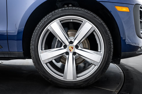 New 2026 Porsche Macan image 11