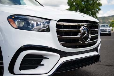 Used 2025 Mercedes-Benz GLS 450 4MATIC image 13