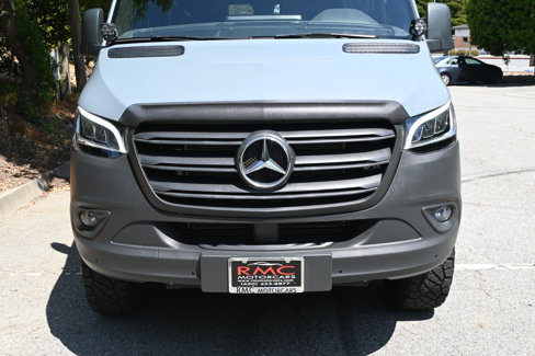 Used 2019 Mercedes-Benz Sprinter 4x4 144 w/ Premium Plus Package image 8