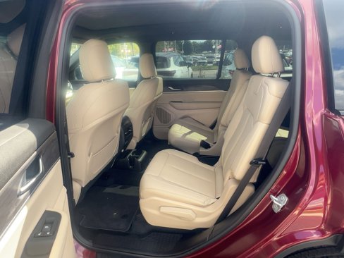 Used 2025 Jeep Grand Cherokee L Limited image 14