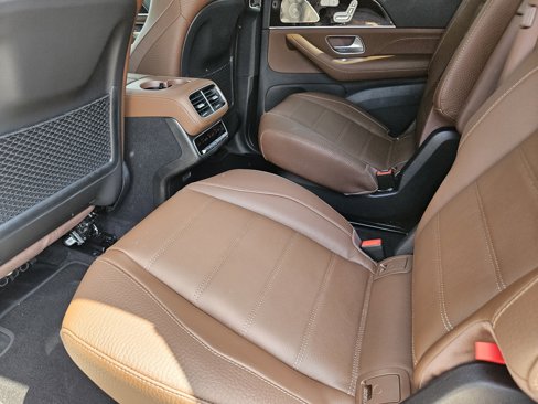 New 2026 Mercedes-Benz GLS 580 4MATIC image 30