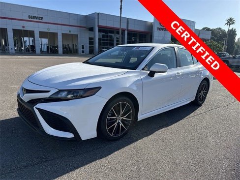 Certified 2023 Toyota Camry SE image 1