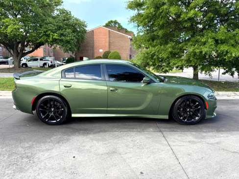 Used 2020 Dodge Charger Scat Pack w/ Navigation & Travel Group image 3