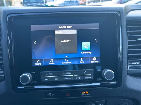 Used 2023 Nissan Frontier PRO-4X image 24