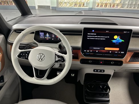 New 2025 Volkswagen ID. Buzz 1st Edition image 16