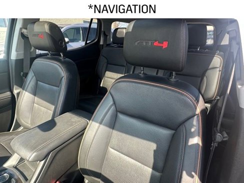 Used 2021 GMC Acadia AT4 image 2