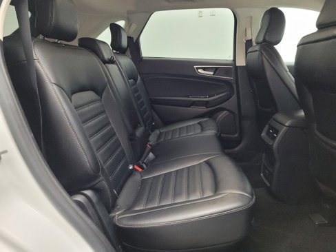 Used 2020 Ford Edge SEL image 19