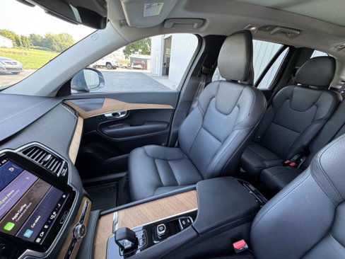 Used 2023 Volvo XC90 B6 Plus w/ Protection Package image 25