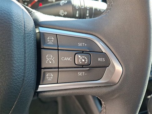 Used 2024 Jeep Compass Limited image 18