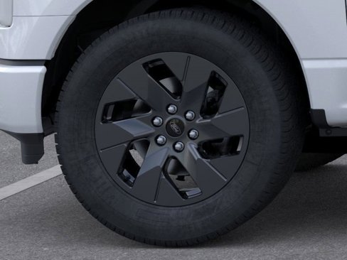 New 2025 Ford F150 Lightning Lariat w/ Max Trailer Tow Package image 19