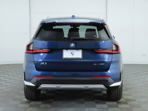 Used 2025 BMW X1 xDrive28i w/ Technology Package image 7