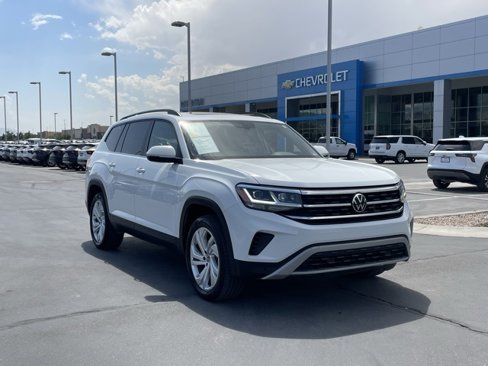 Used 2023 Volkswagen Atlas SE image 2