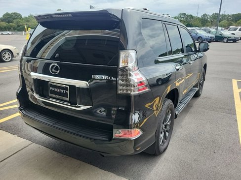 Used 2023 Lexus GX 460 Premium image 3