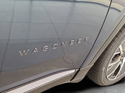 New 2025 Jeep Wagoneer Limited image 4