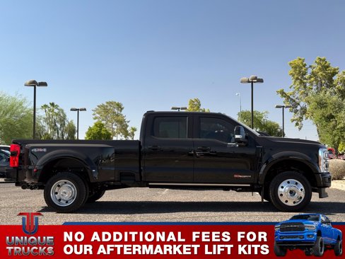 Used 2025 Ford F450 Platinum w/ Camper Package image 4