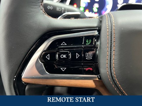 New 2025 Jeep Grand Cherokee L Summit w/ Advanced Protech Group IV image 29