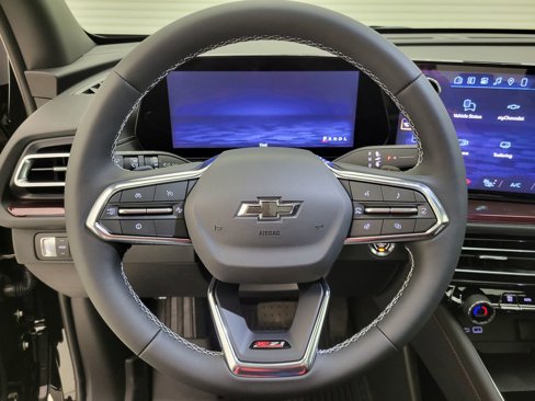 New 2026 Chevrolet Traverse Z71 w/ Driver Confidence Package image 4