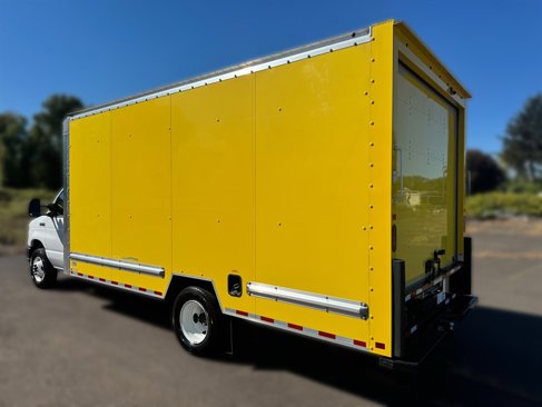 Used 2024 Ford E-350 and Econoline 350 Super Duty w/ Driver's Safety Package image 5