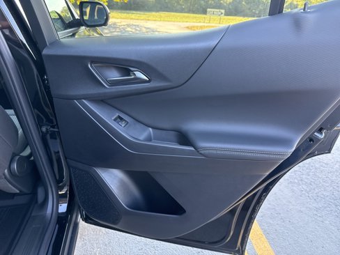 New 2026 Chevrolet Equinox LT w/ Midnight Edition image 30